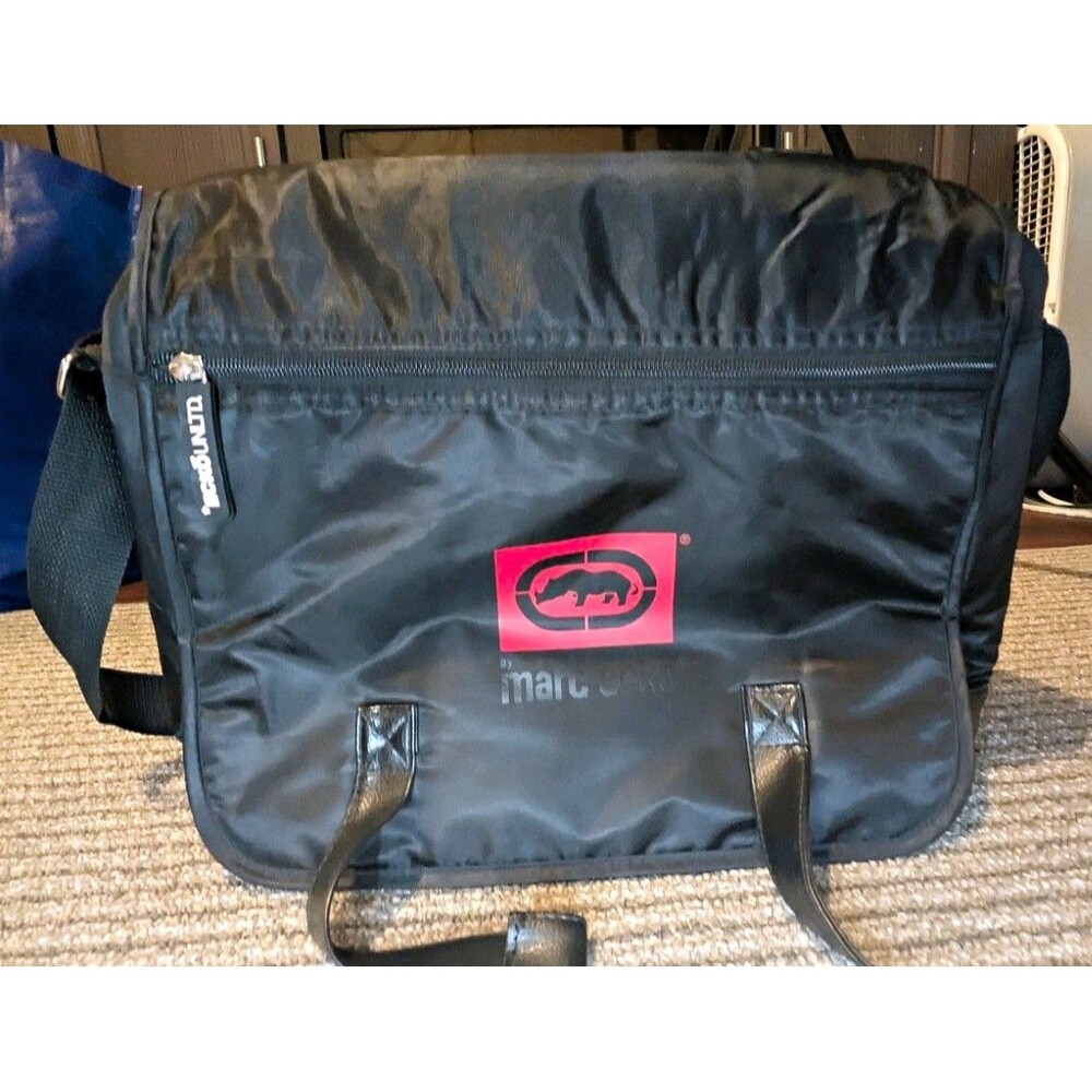 Ecko Unltd. Men’s Black/Red Messenger Bag Zip Closure Adjustable Strap Pockets